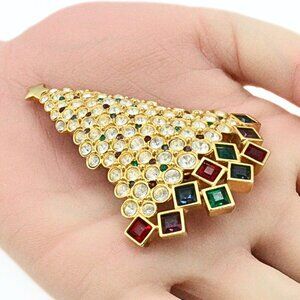 Illustrious SWAROVSKI Limited Edition 1999 Pave´Crystals Christmas Tree Brooch